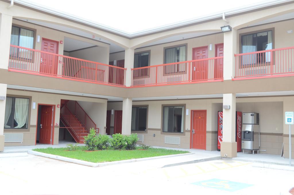 Palace Inn Sam Houston Race Park Luaran gambar