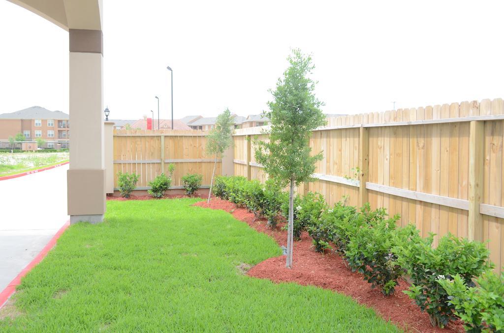 Palace Inn Sam Houston Race Park Luaran gambar